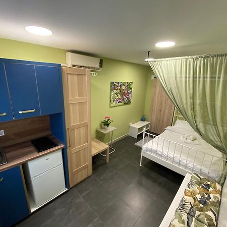 Ferienwohnung Nirvana'S Compact Studio Thessaloniki Exterior foto